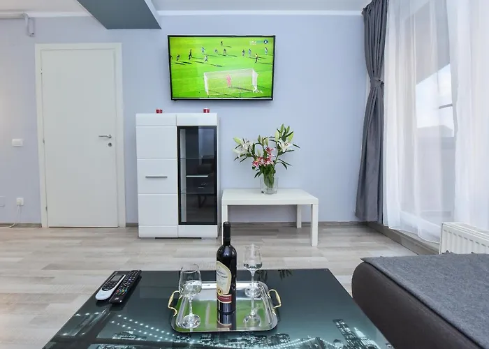 Ben Yehuda - Shabbat Friendly Apartment Bucharest