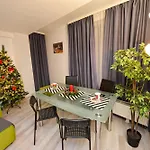Ben Yehuda - Shabbat Friendly * Bucareste