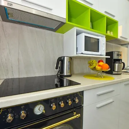 Ben Yehuda - Shabbat Friendly *